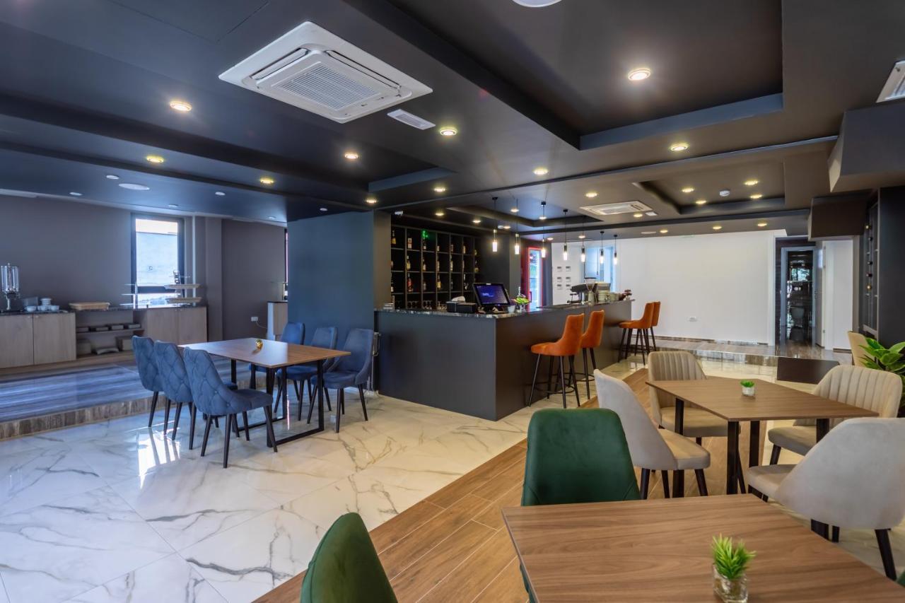 N Hotel ซูโตมอเร ภายนอก รูปภาพ